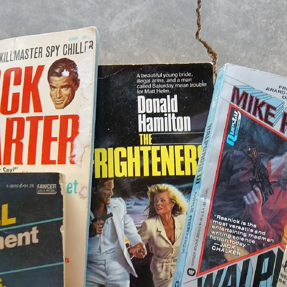 Vintage Spy and Thriller Paperback Book Collection - Picture 3 of 5